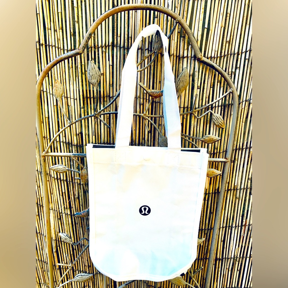 Lululemon Athletica White Tote Bag NWOT